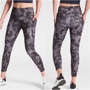 Athleta lightning camo leggings